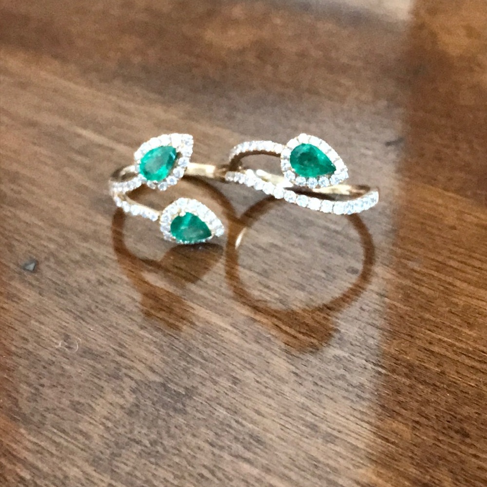 GENUINE 14K Gold Emerald, & Diamond Ring